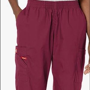 Dickies woman’s elastic burgundy scrub pants Med